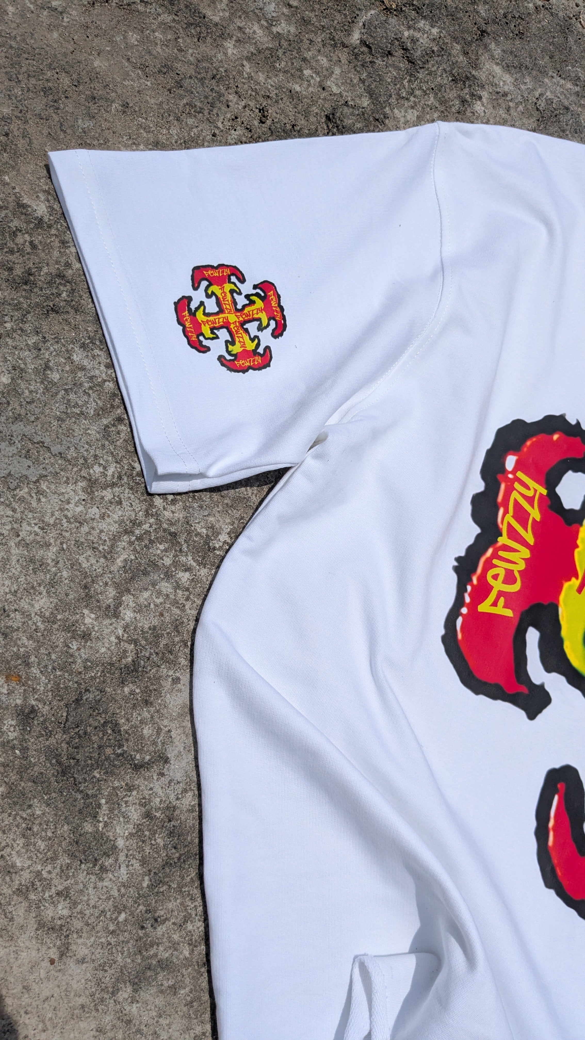 Fewzzy cross ✠ crop tee